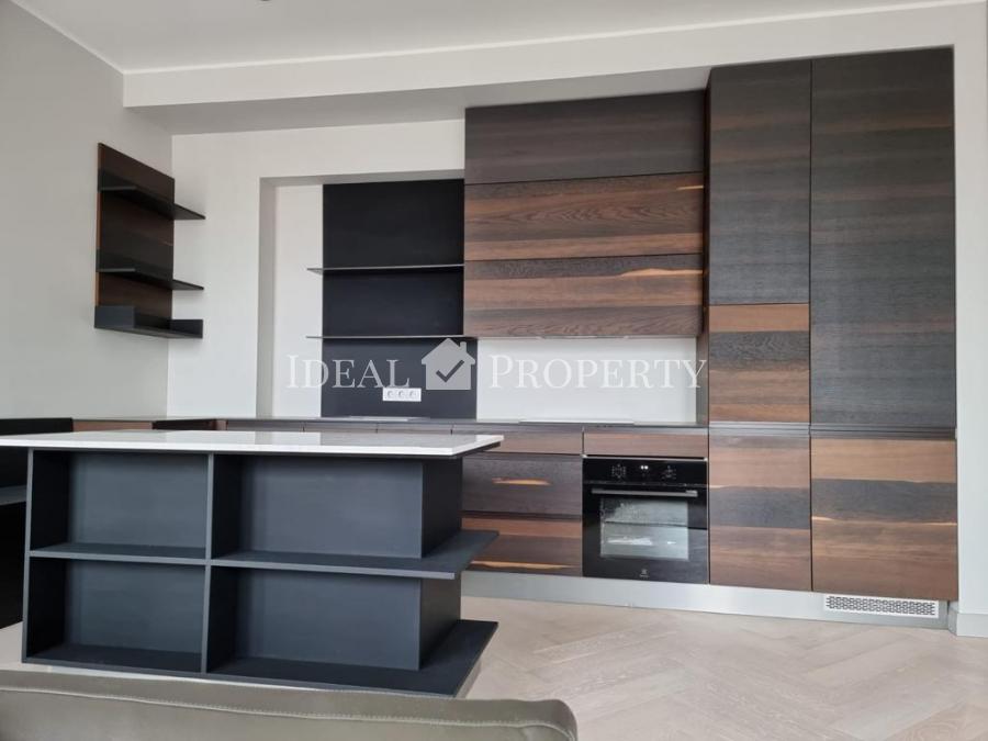 For sale 3-bedrooms apartment with full finishing in a new project in the center of Riga at Valdemara str.